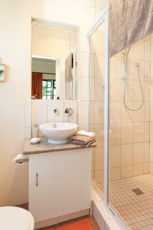 A1 Yotclub B&B Oudtshoorn Zimmer foto
